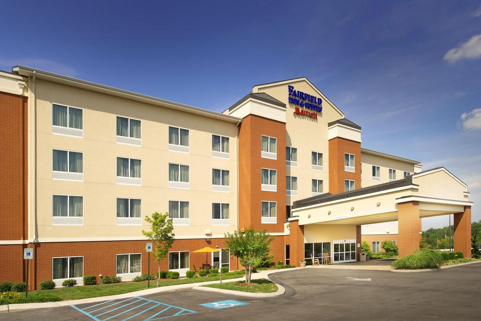 Fairfield Inn And Suites Cleveland Exterior photo